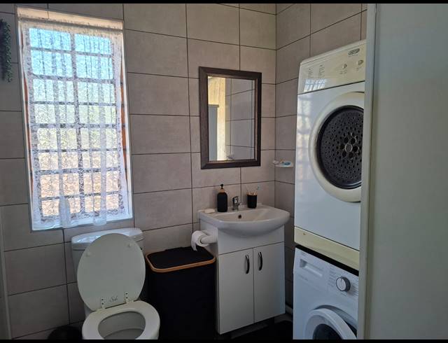 5 BEDROOM HOUSE FOR SALE IN WAVECREST